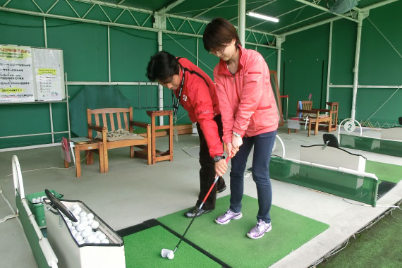 画像：ゴルフステージ海老名・レッスン